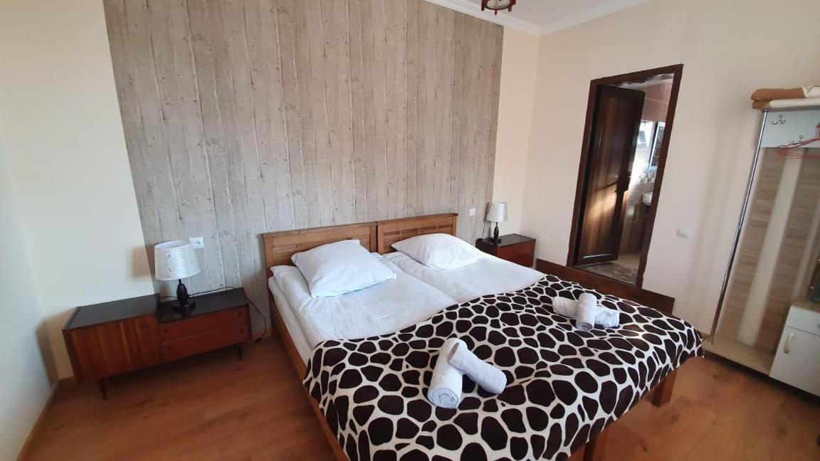 Guest House Sandro Stepancminda Exteriér fotografie